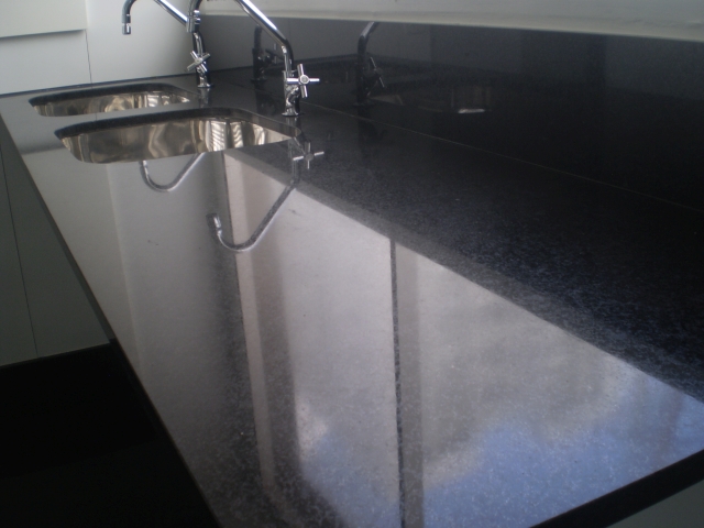 Leia mais sobre o artigo Polimento Italiano Mármore e Granito